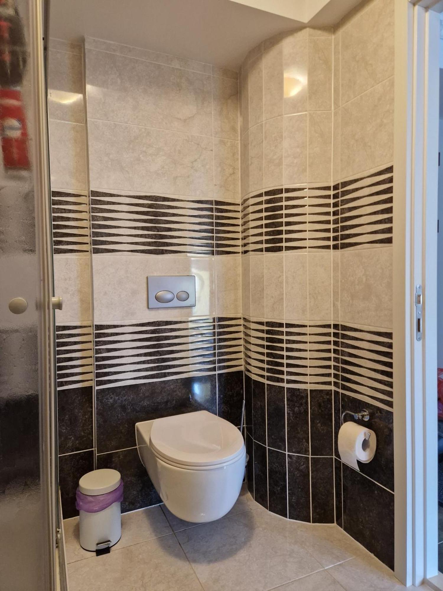 Apartament In 奥托佩尼 外观 照片